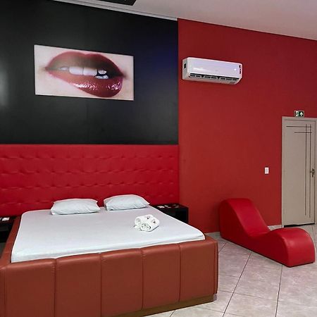 Fetiche Motel Presidente Medici  ภายนอก รูปภาพ